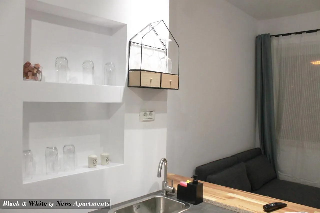 Black & White - News Apartment Bucharest