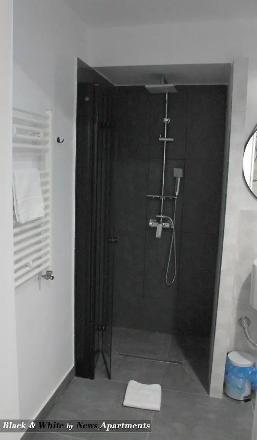 Black & White - News Apartment Bucharest