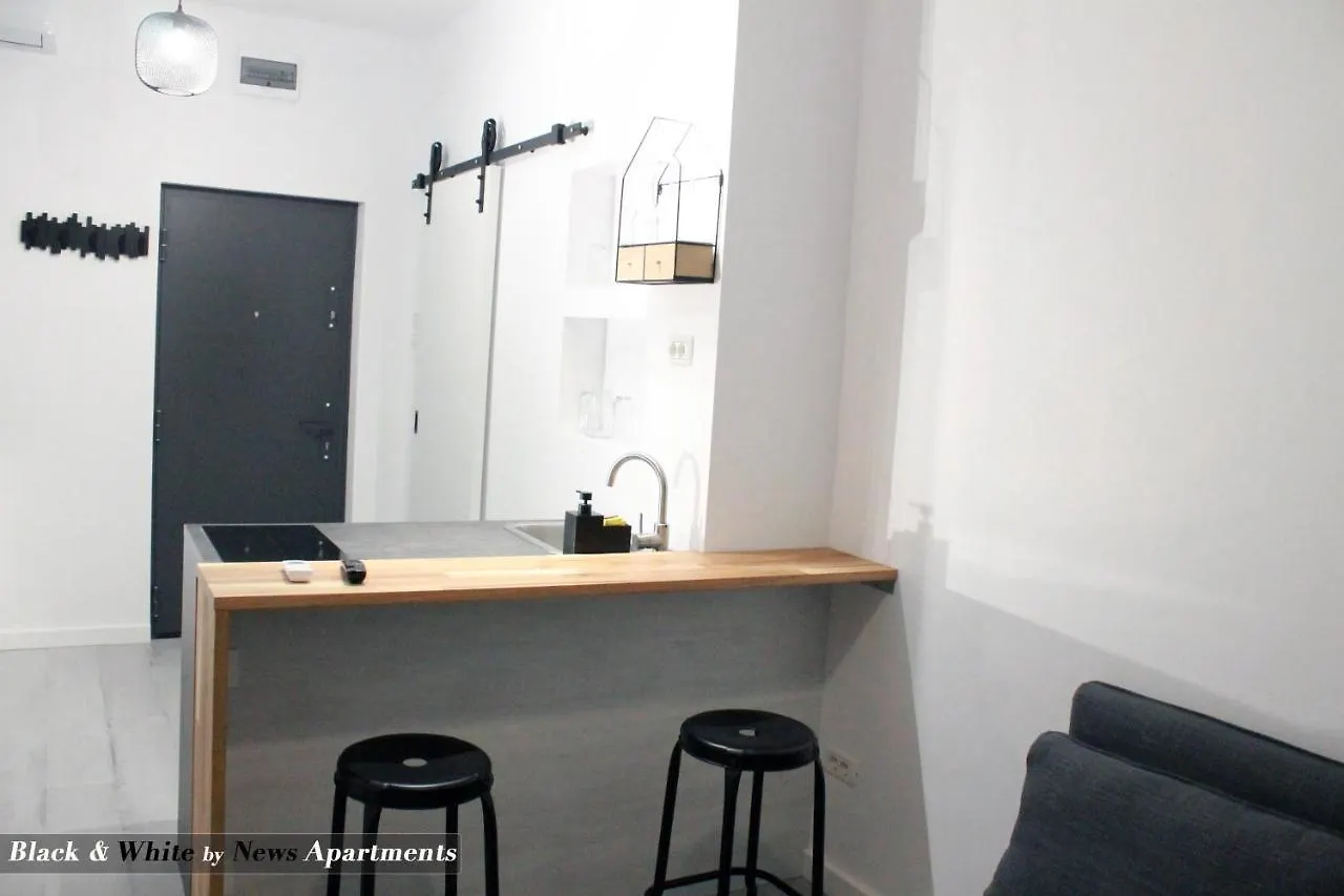 Black & White - News Apartment Bucharest 0*,  Romania